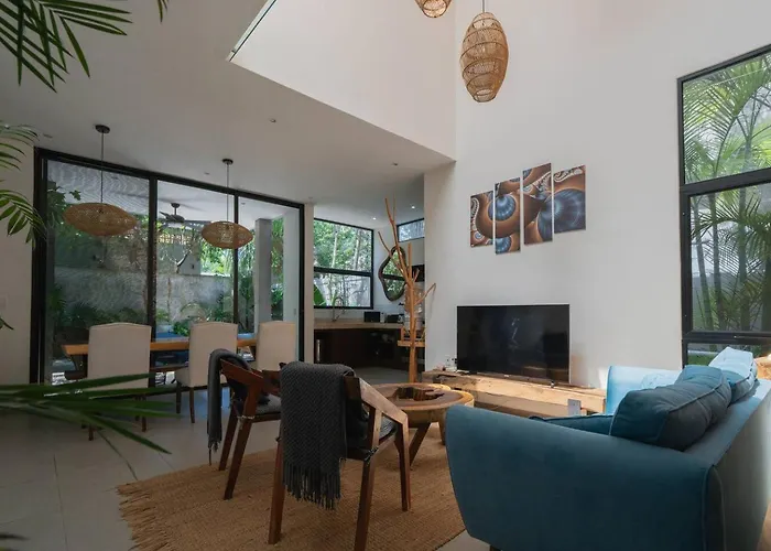 Luxe 3br Private Pool, Gated Community *