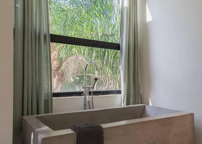 Luxe 3br Private Pool, Gated Community *