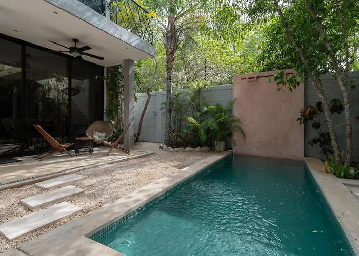 Luxe 3br Private Pool, Gated Community